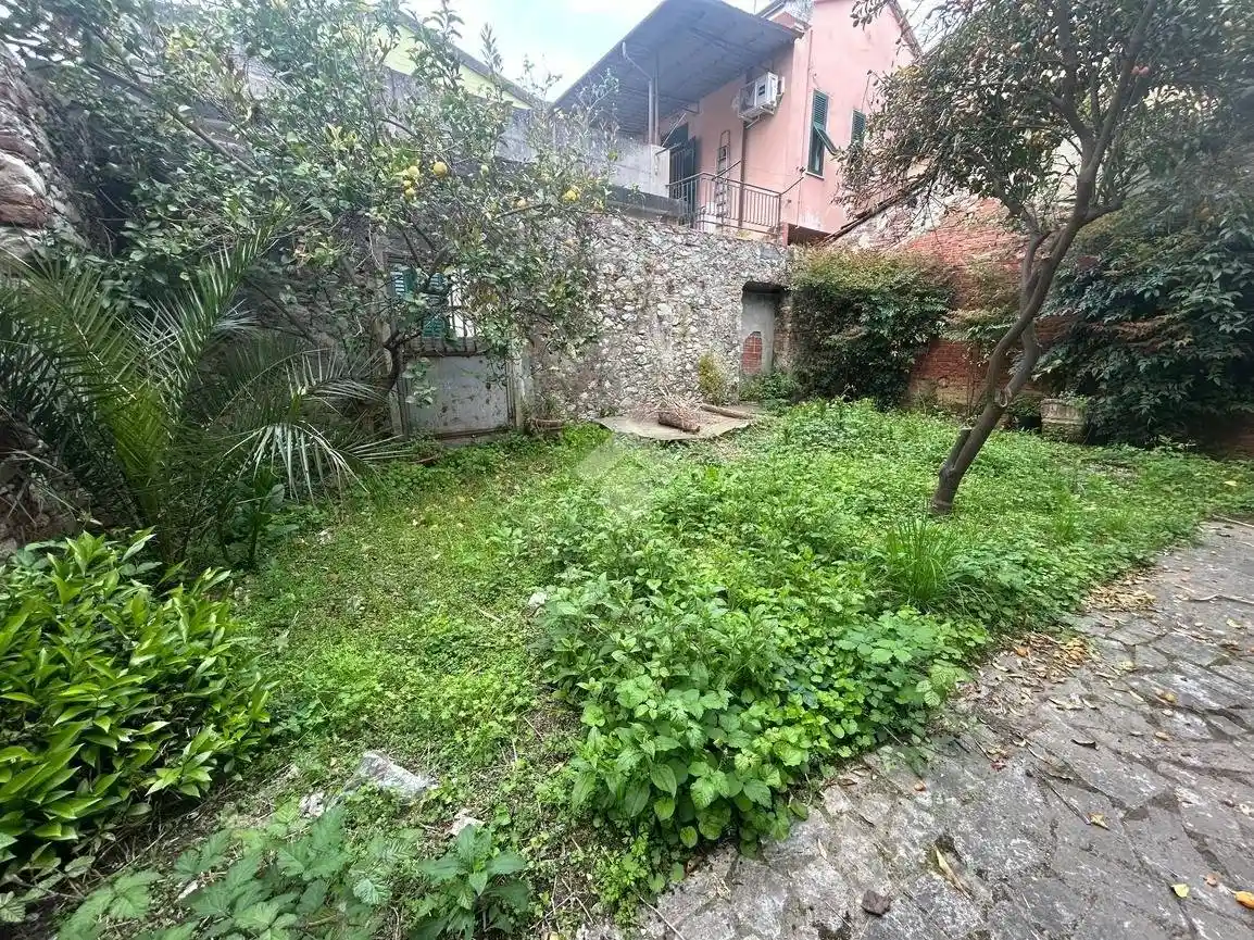 Terratetto unifamiliare via Farini 17, Avenza, Carrara - foto 2