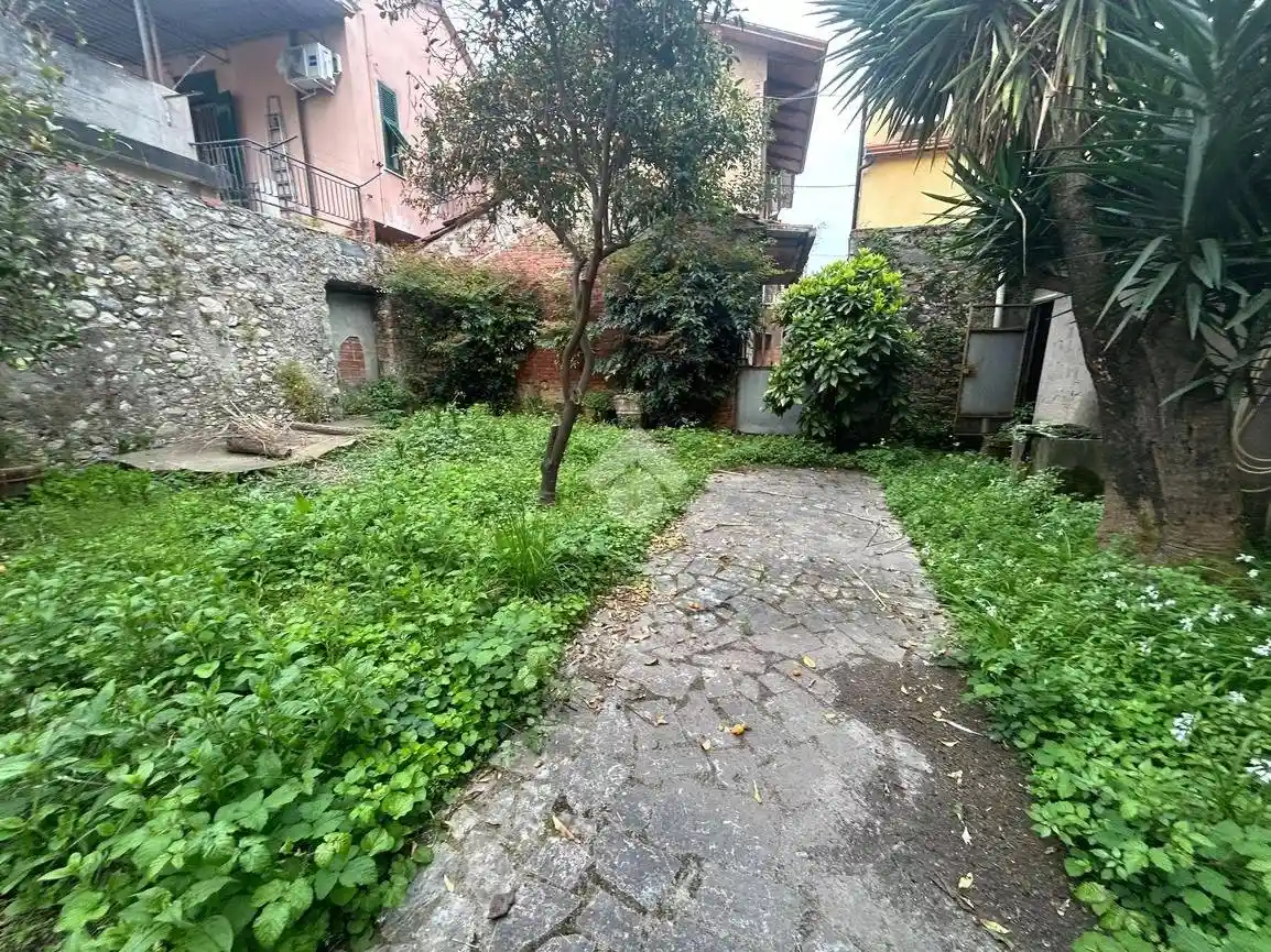 Terratetto unifamiliare via Farini 17, Avenza, Carrara - foto 3