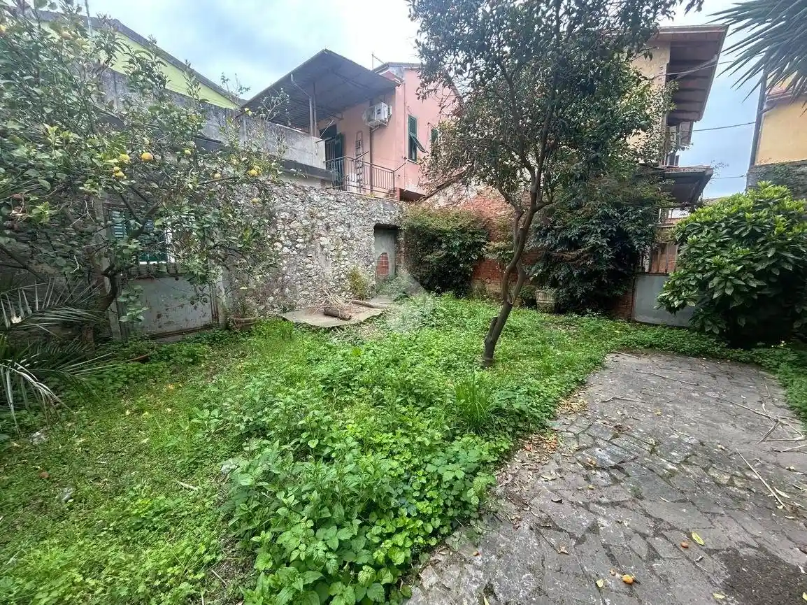 Terratetto unifamiliare via Farini 17, Avenza, Carrara - foto 4