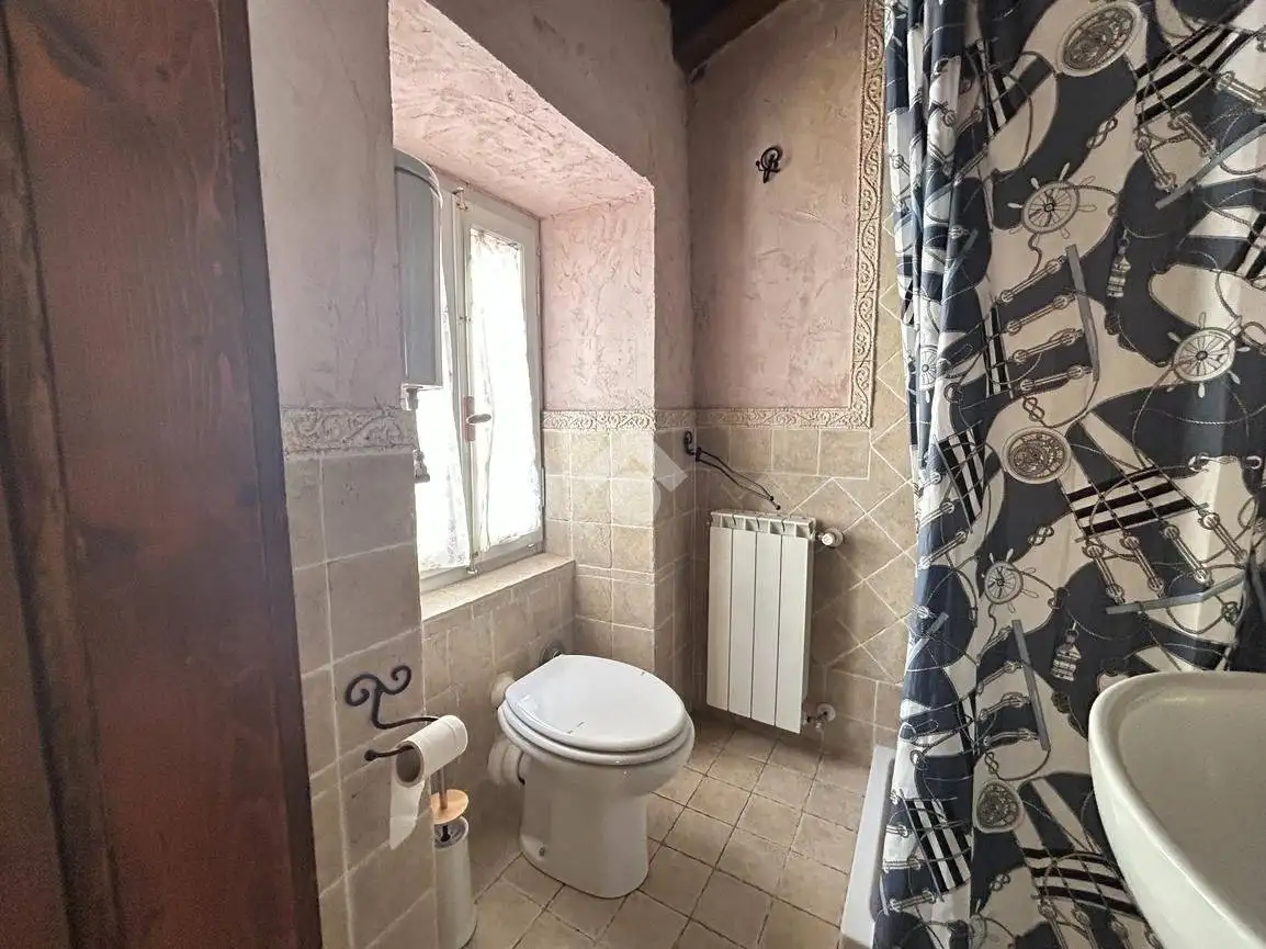 Casa indipendente in vendita a Carrara