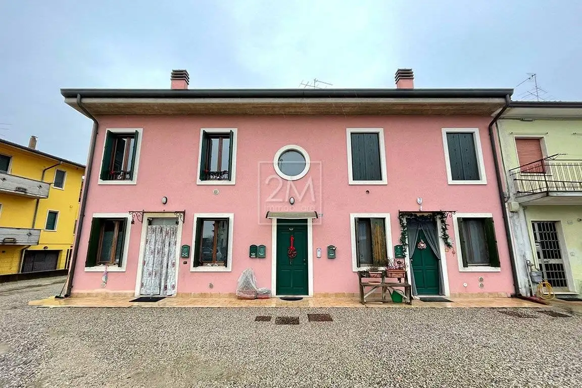 Appartamento in vendita a Villafranca di Verona