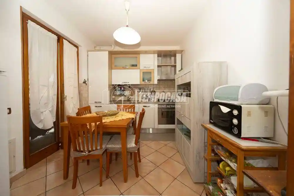 Trilocale buono stato, primo piano, Contrada Prati, Castiglione del Lago - foto 5