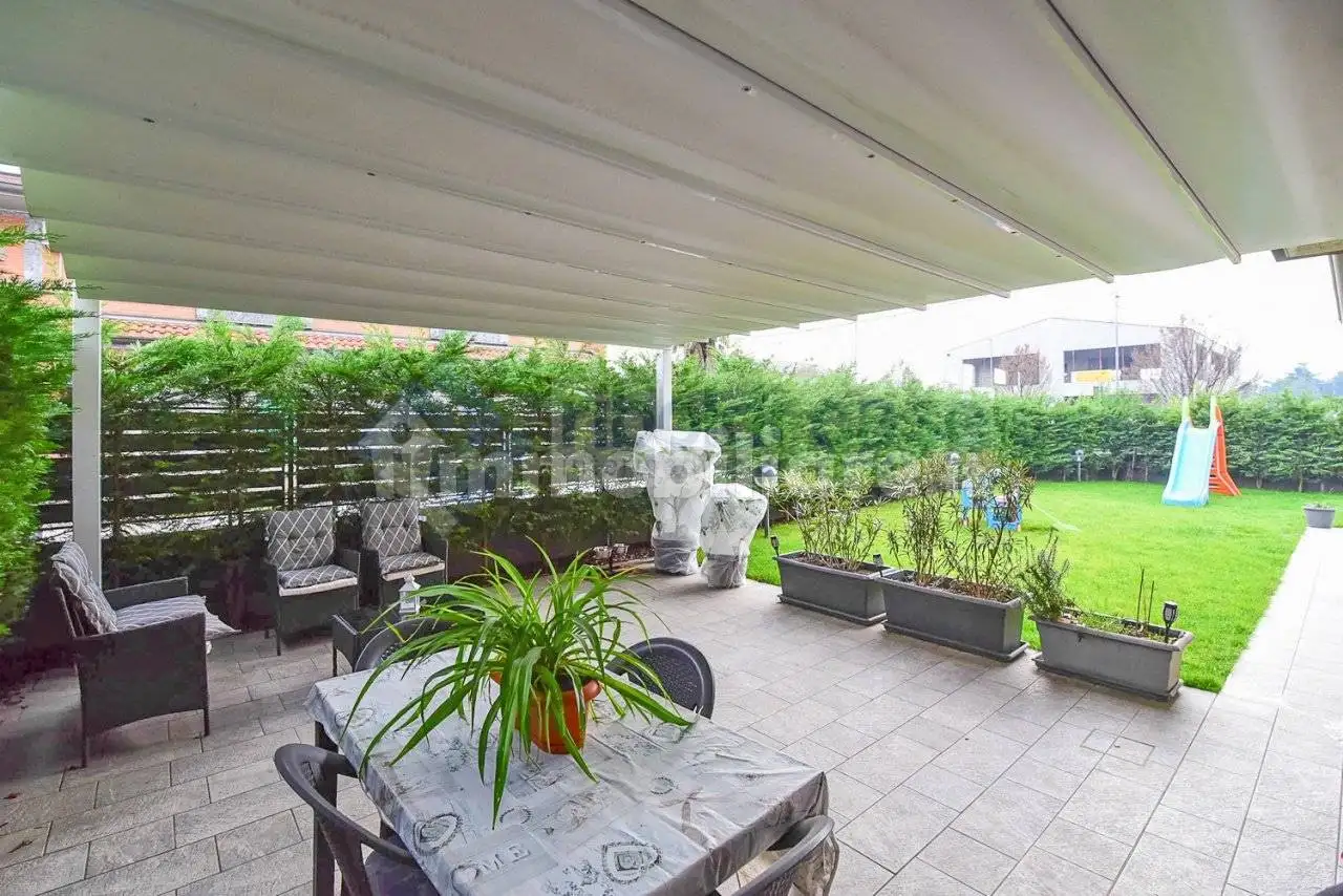 Appartamento in vendita a Desio