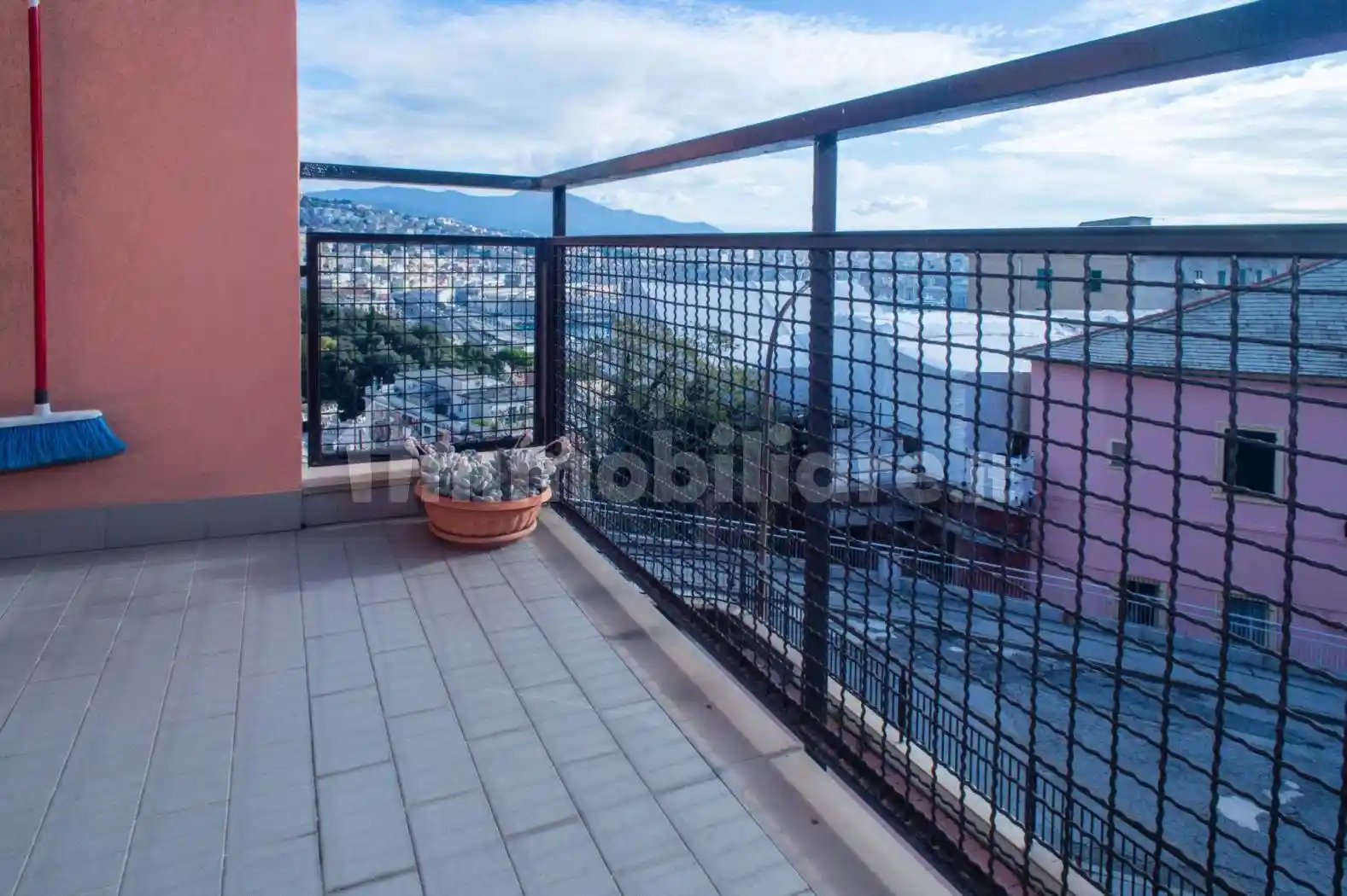 Appartamento via Gaetano Barbareschi, Dinegro, Genova - foto 4