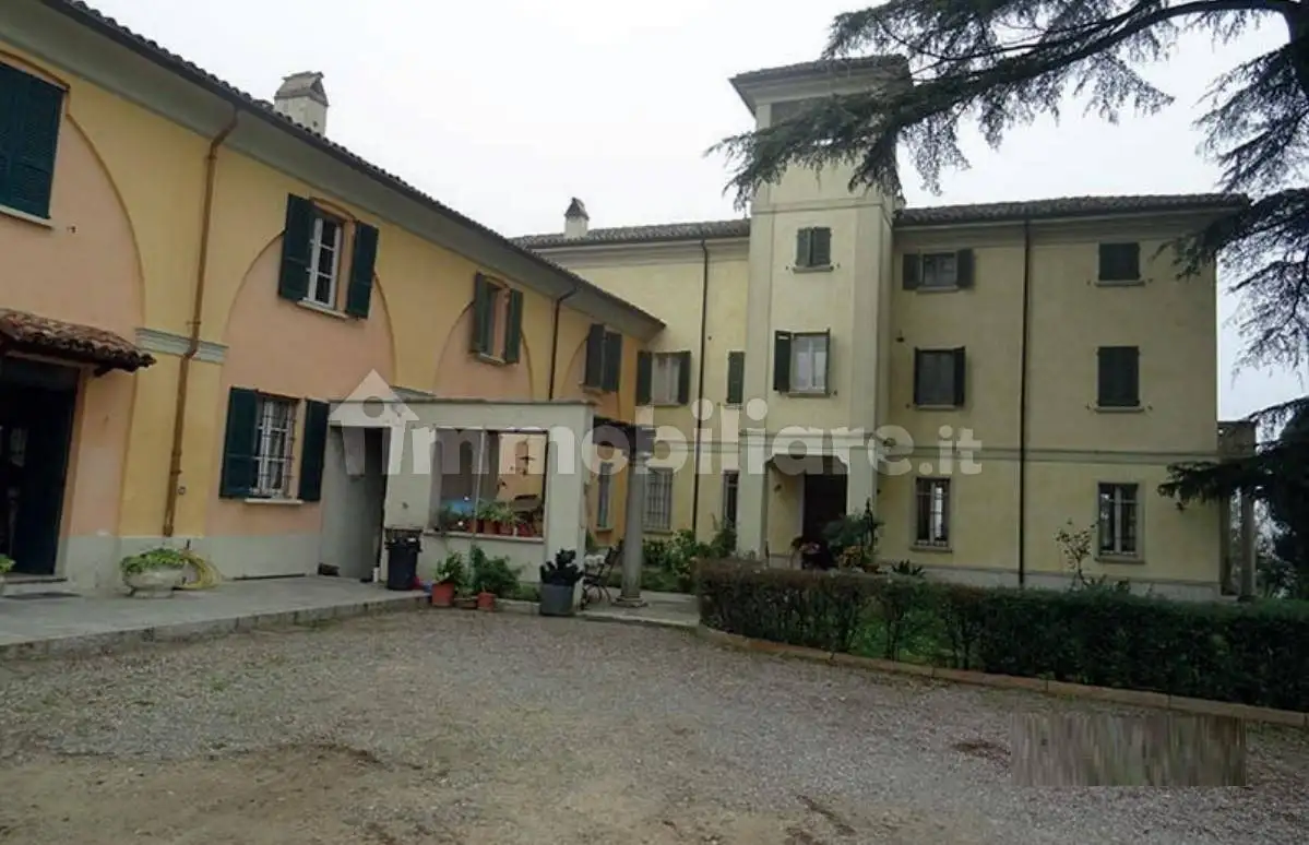 Villa in asta a Montescano