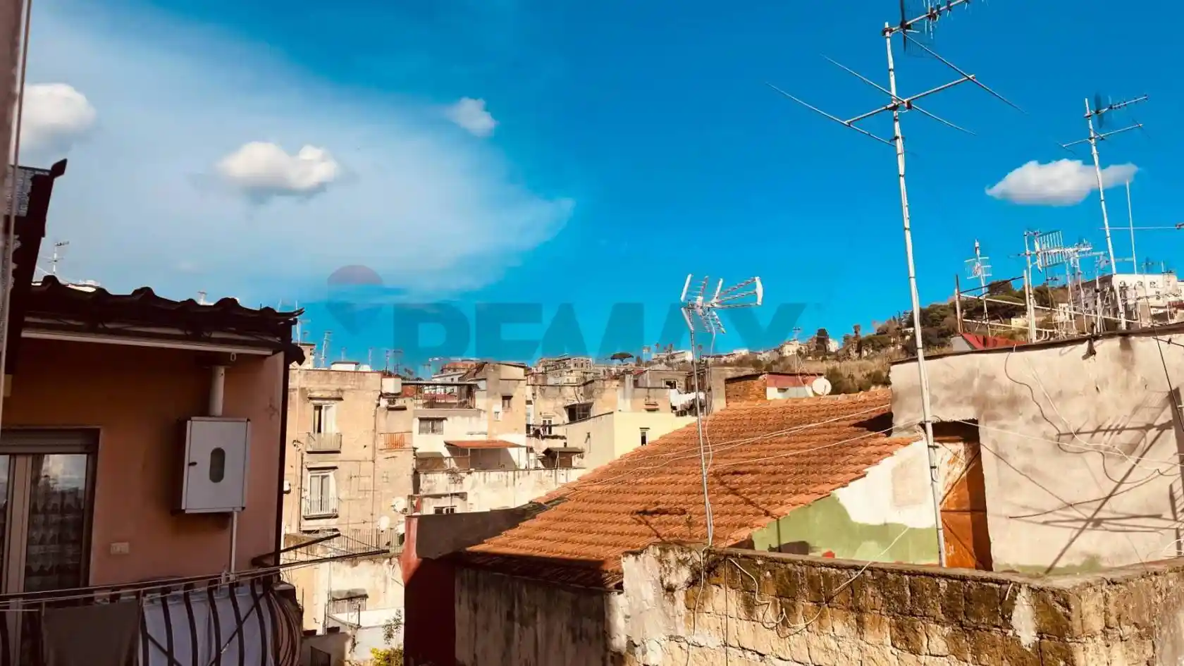 Bilocale ottimo stato, sesto piano, Sanità, Napoli - foto 2