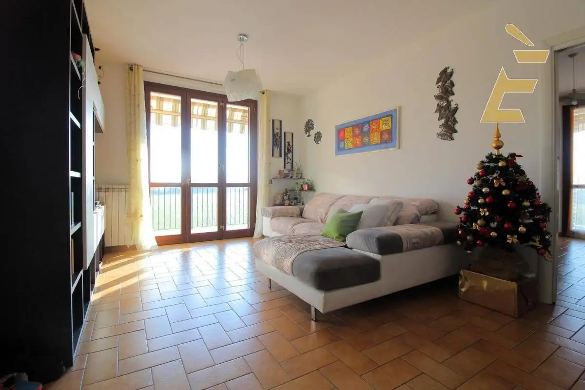 Rustico - Casale in vendita a Zinasco