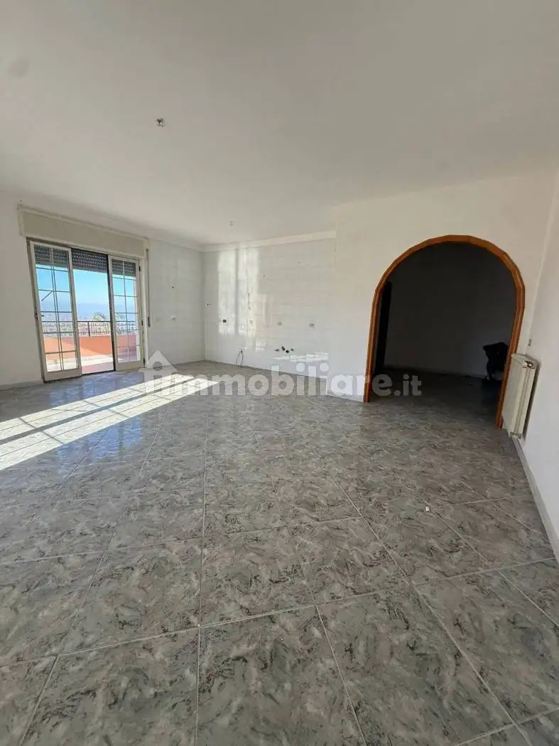 Appartamento in affitto a Napoli