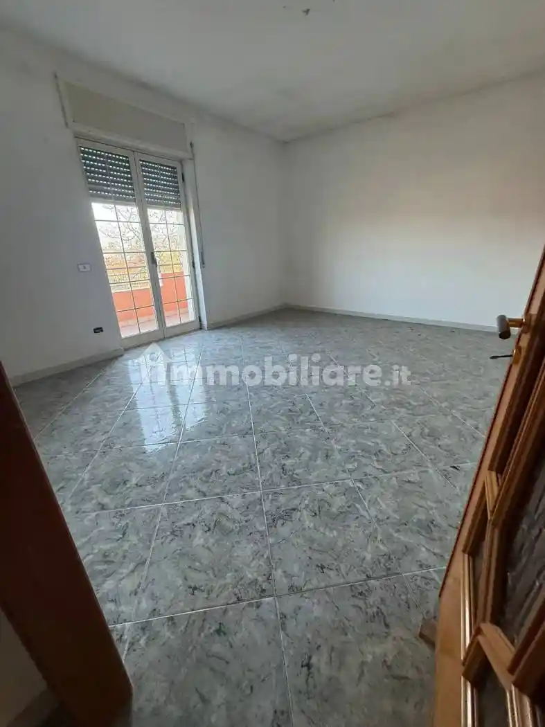 Trilocale ottimo stato, secondo piano, Pianura, Napoli - foto 3