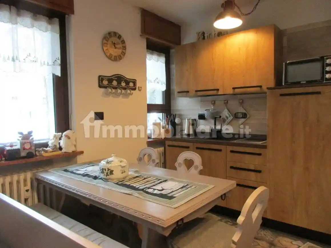 Bilocale viale Roma 35, Centro, Bardonecchia - foto 3