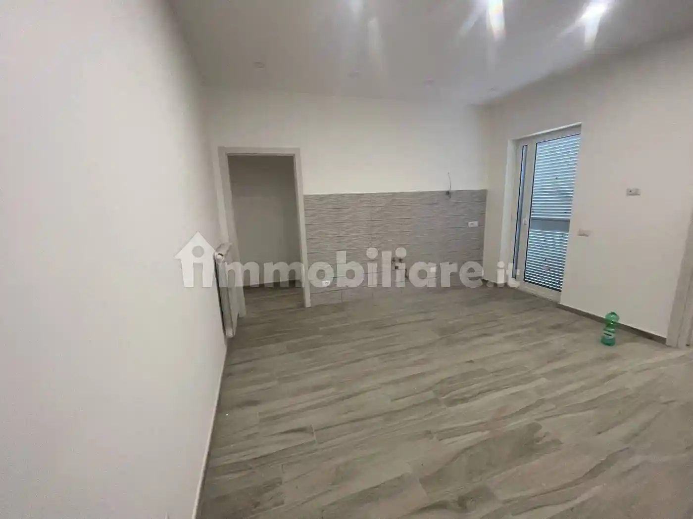 Trilocale ottimo stato, sesto piano, Pianura, Napoli - foto 3