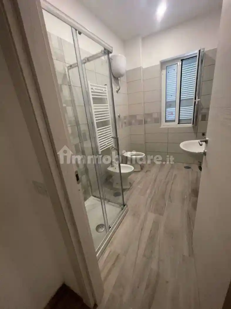 Trilocale ottimo stato, sesto piano, Pianura, Napoli - foto 4