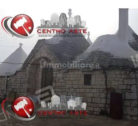 Villa in asta a Monopoli