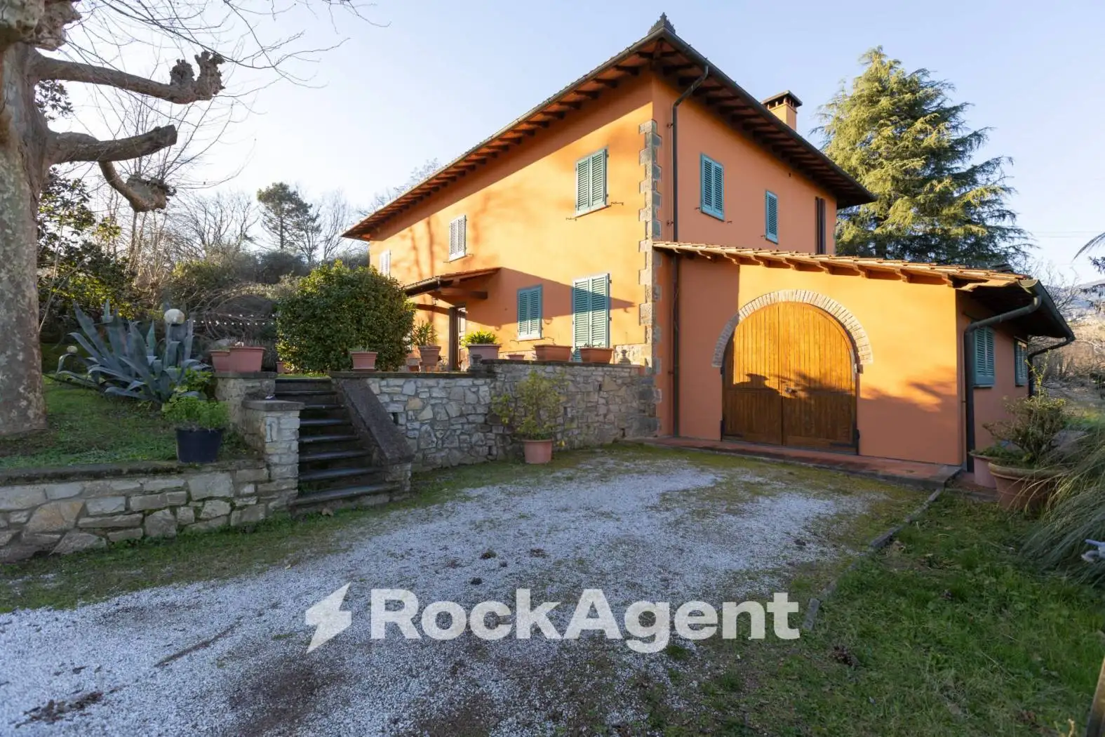 Villa in vendita a Massa e Cozzile
