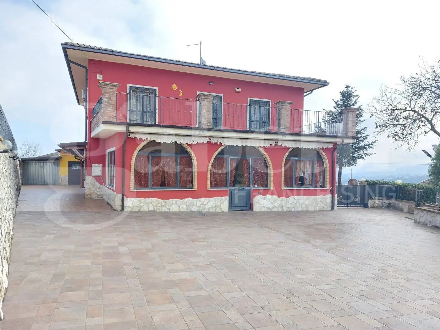 Villa in vendita a Tossicia