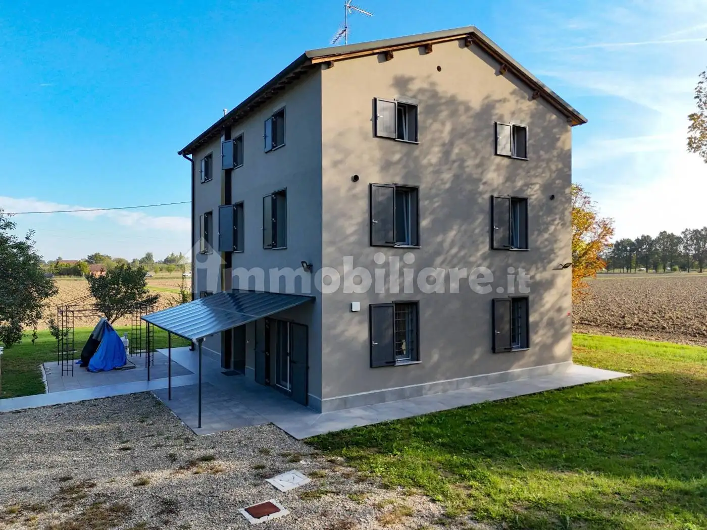 Villa in vendita a Modena