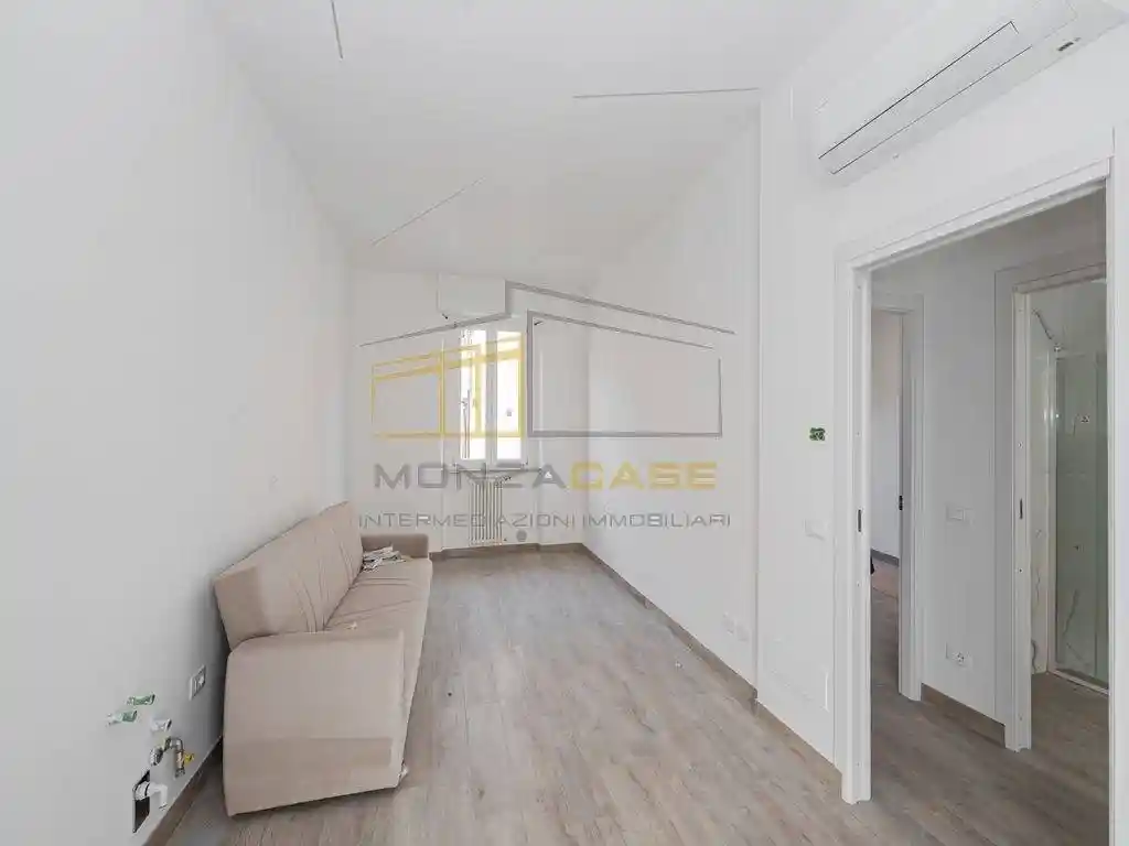 Bilocale via volta 41, Centro Storico, Lissone - foto 3