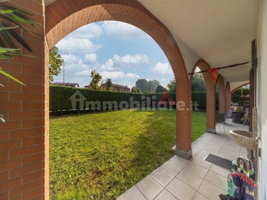 Appartamento in vendita a Calco