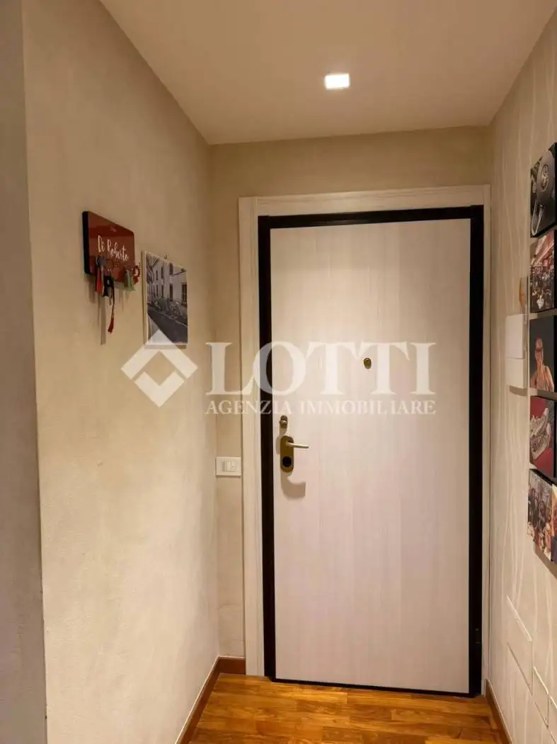 Appartamento in affitto a Cascina