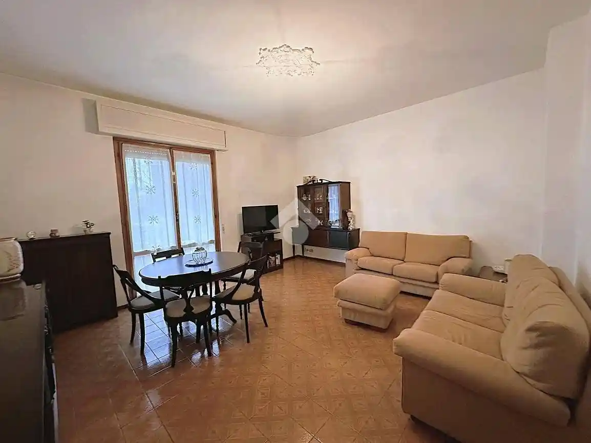 Trilocale via Cairoli 2, Semicentro, Vimercate - foto 4