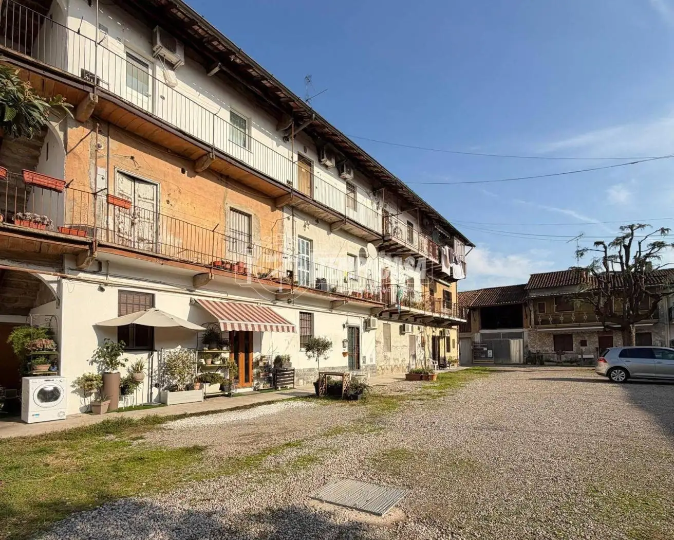 Rustico - Casale in vendita a Bareggio