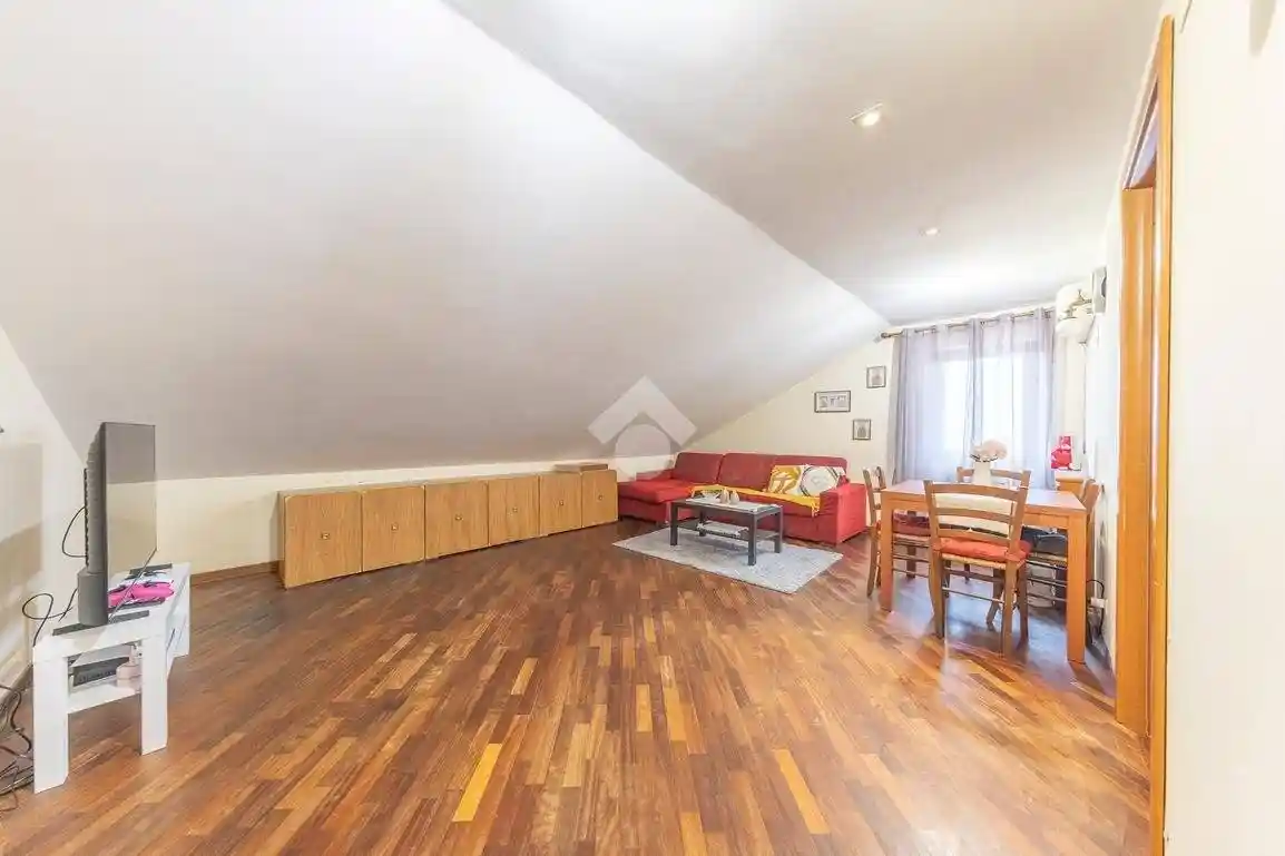 Bilocale via delle Vigne di Morena 01, Morena, Roma - foto 2