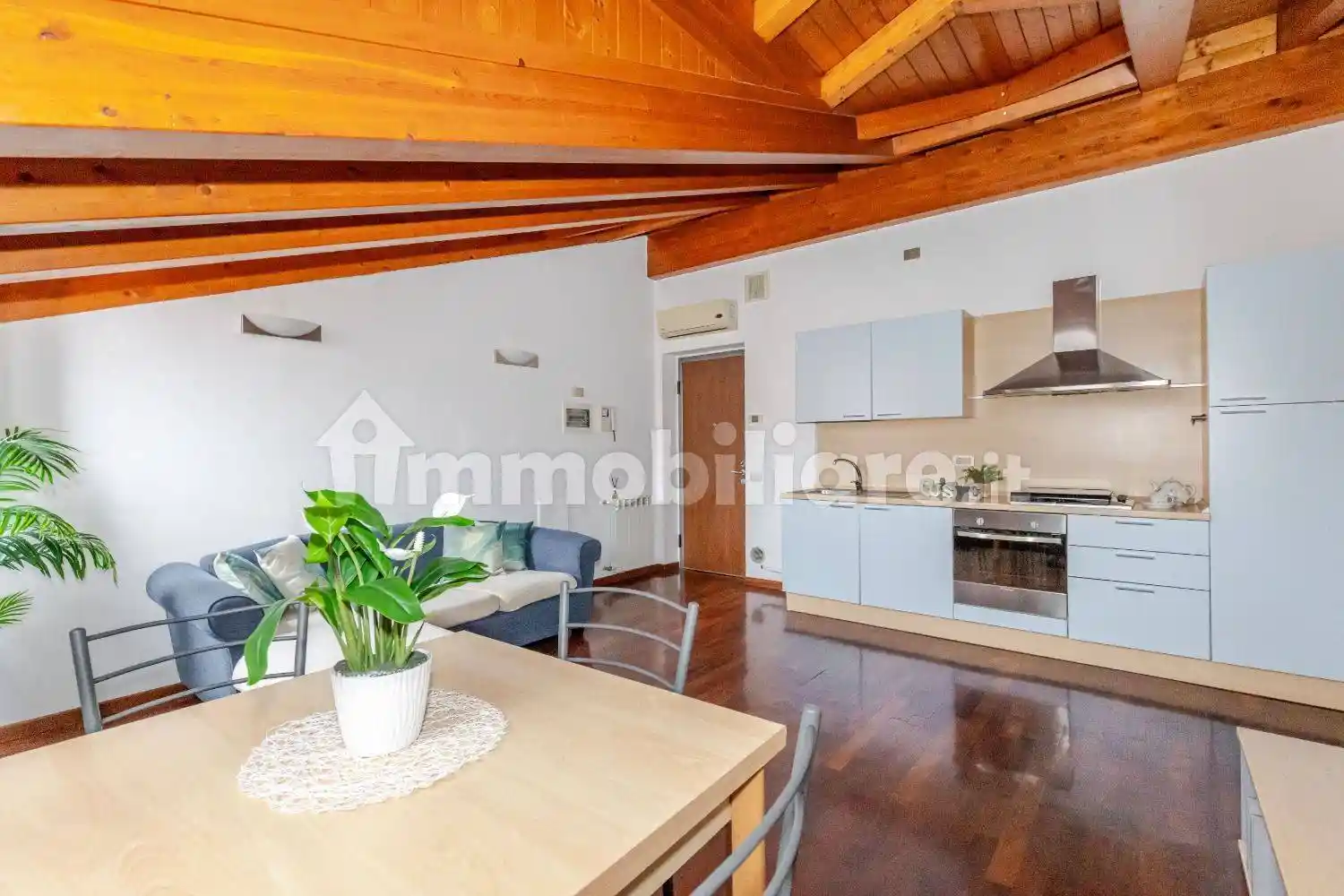 Bilocale via Giuseppe Mazzini, 22, Centro, Gallarate - foto 5