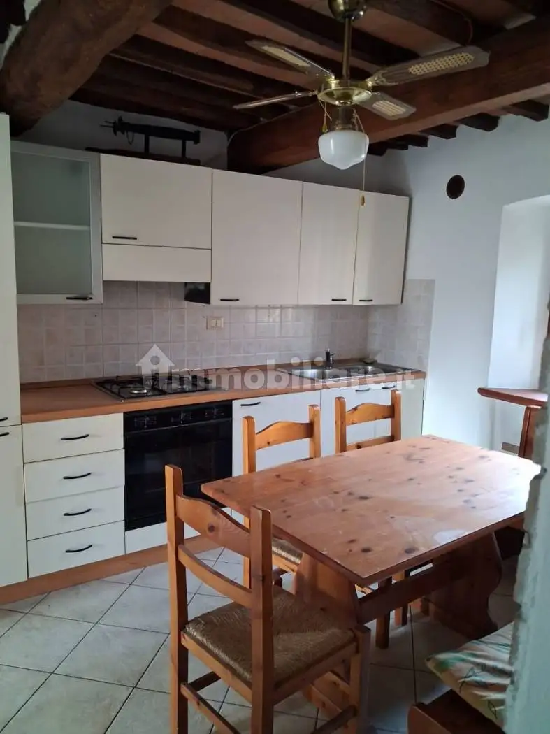 Casa indipendente in vendita a Montecatini-Terme