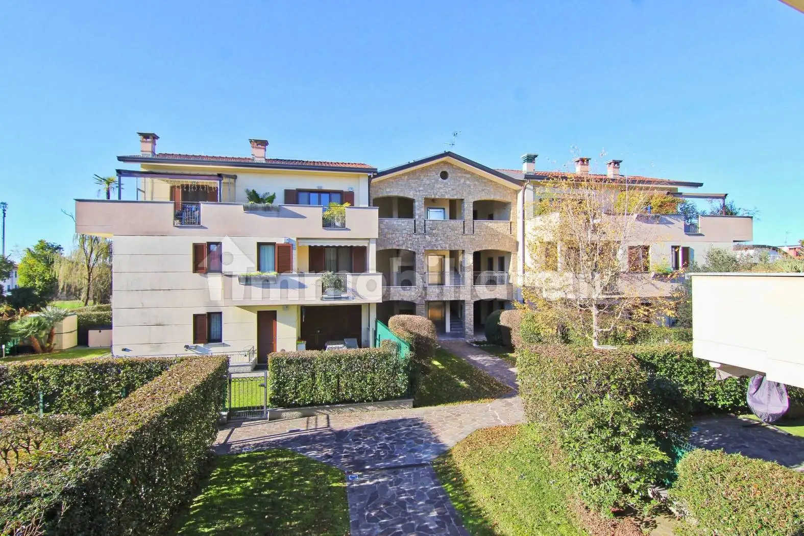 Appartamento in vendita a Cogliate