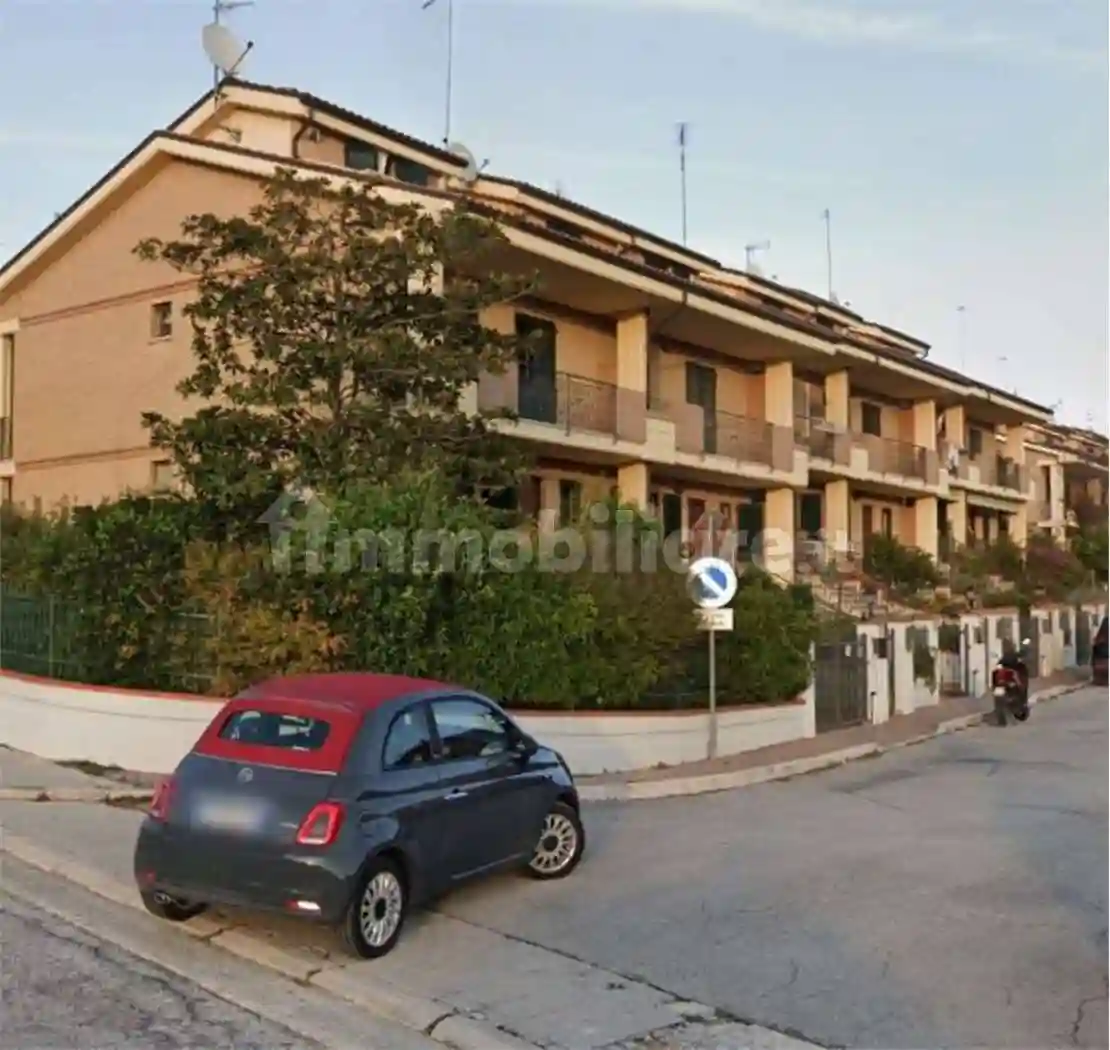 Villetta a schiera - foto 2