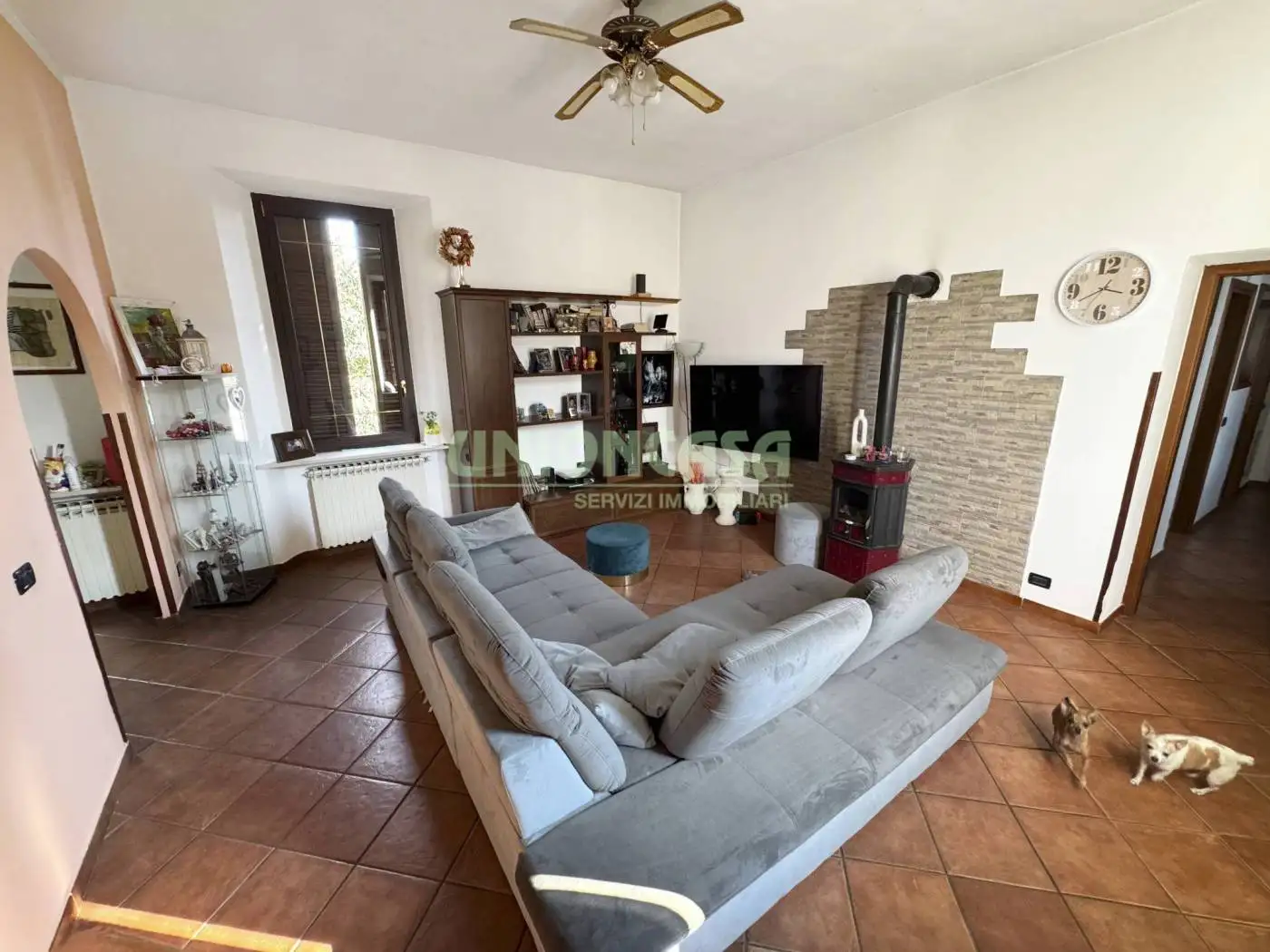 Appartamento in vendita a Locate Varesino