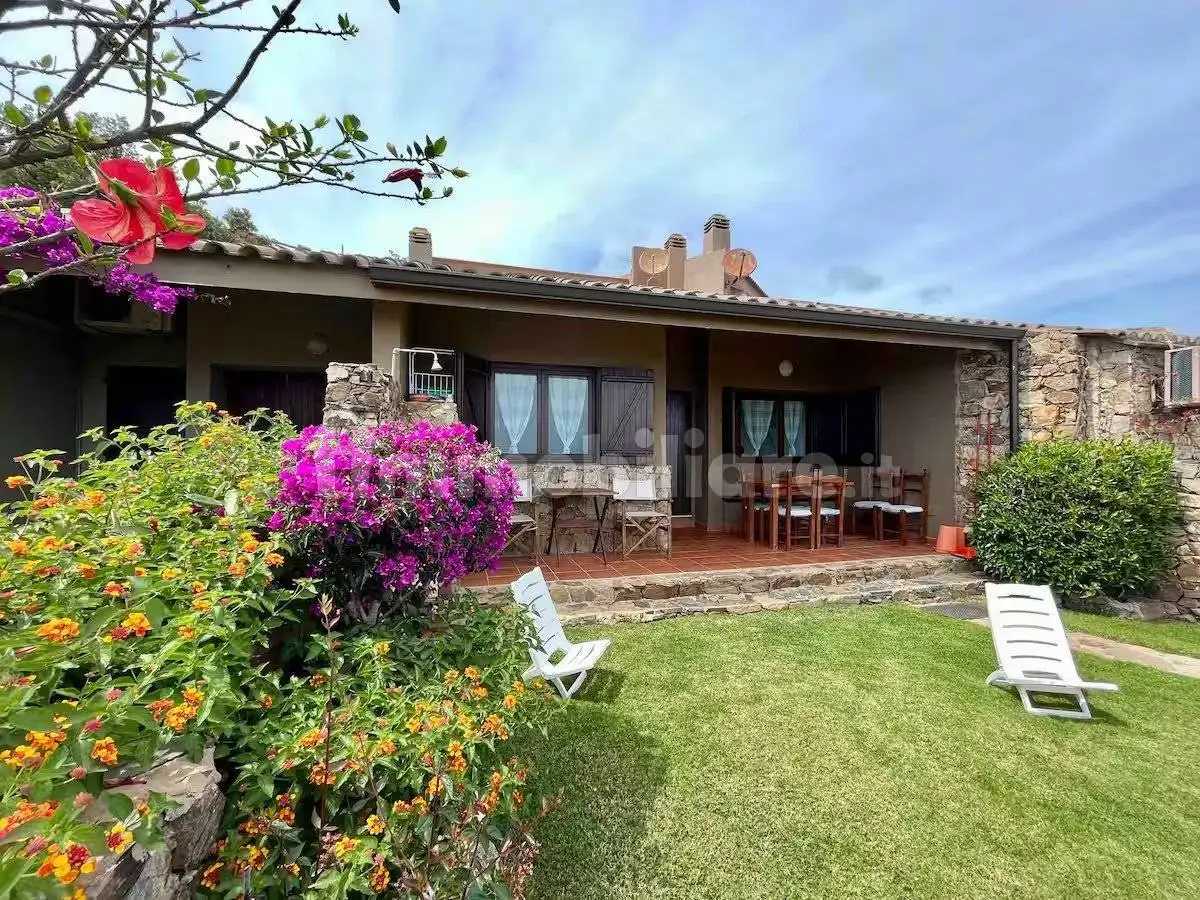 Villa in vendita a Domus De Maria