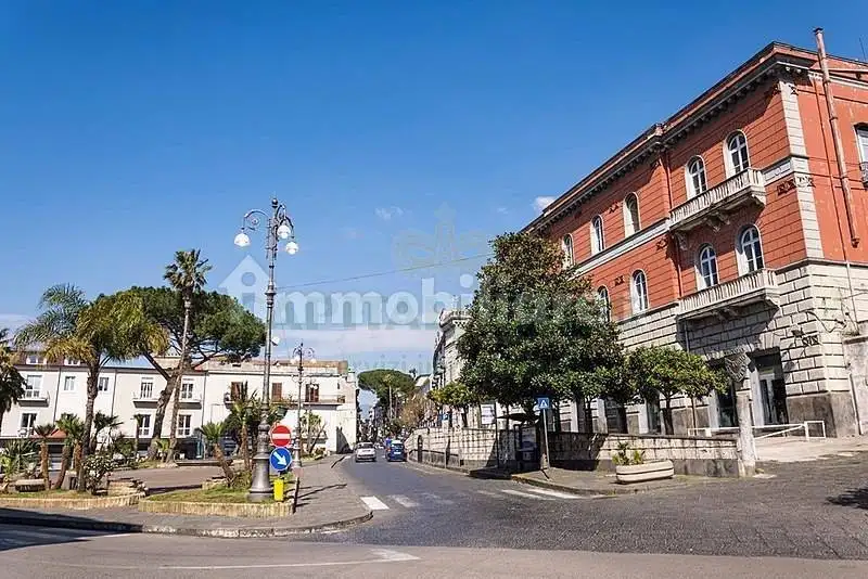 Palazzo - Edificio in affitto a Palma Campania