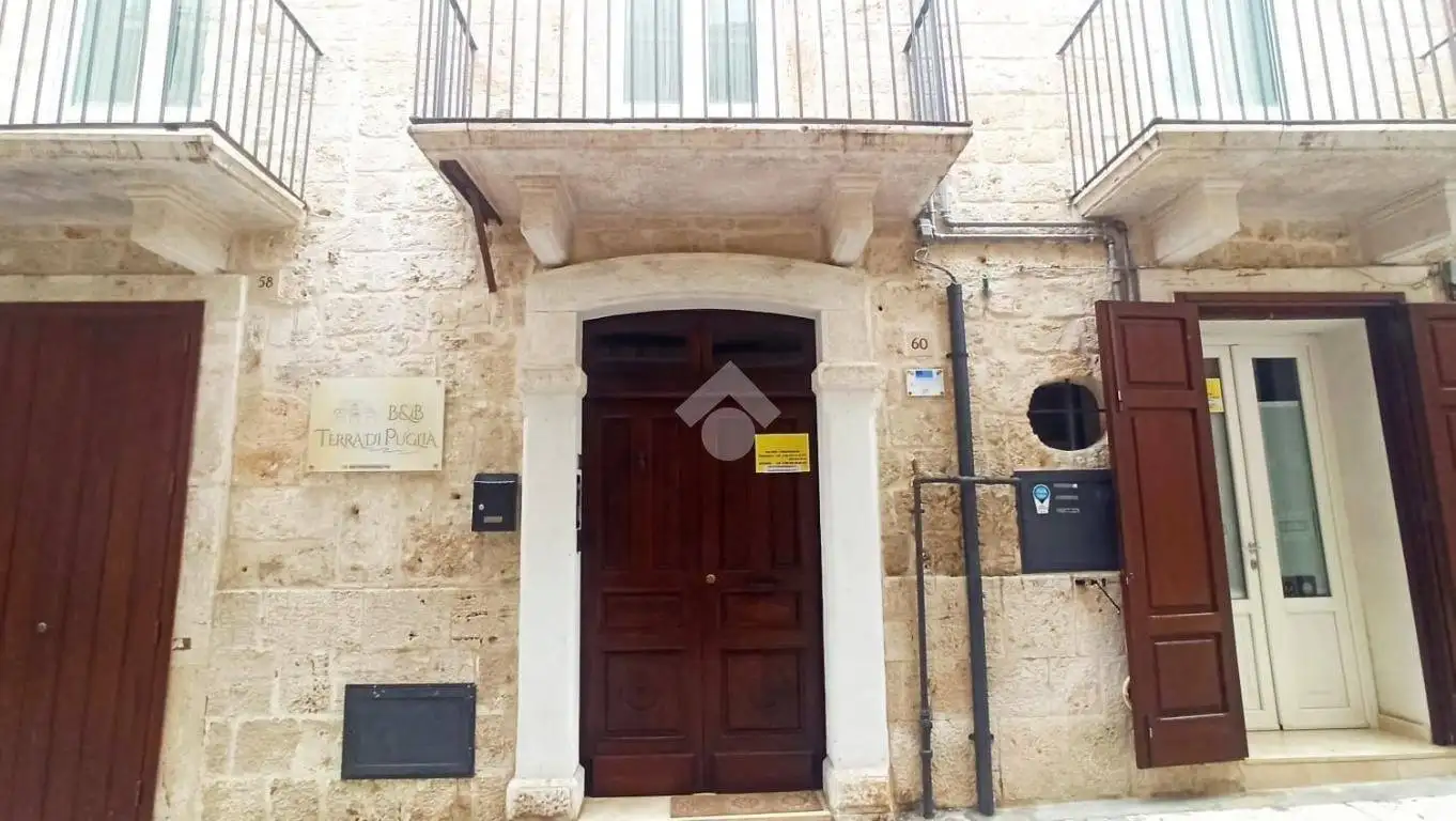Palazzo - Edificio in vendita a Mola di Bari