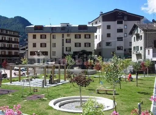 Palazzo - Edificio in vendita a Chiesa in Valmalenco