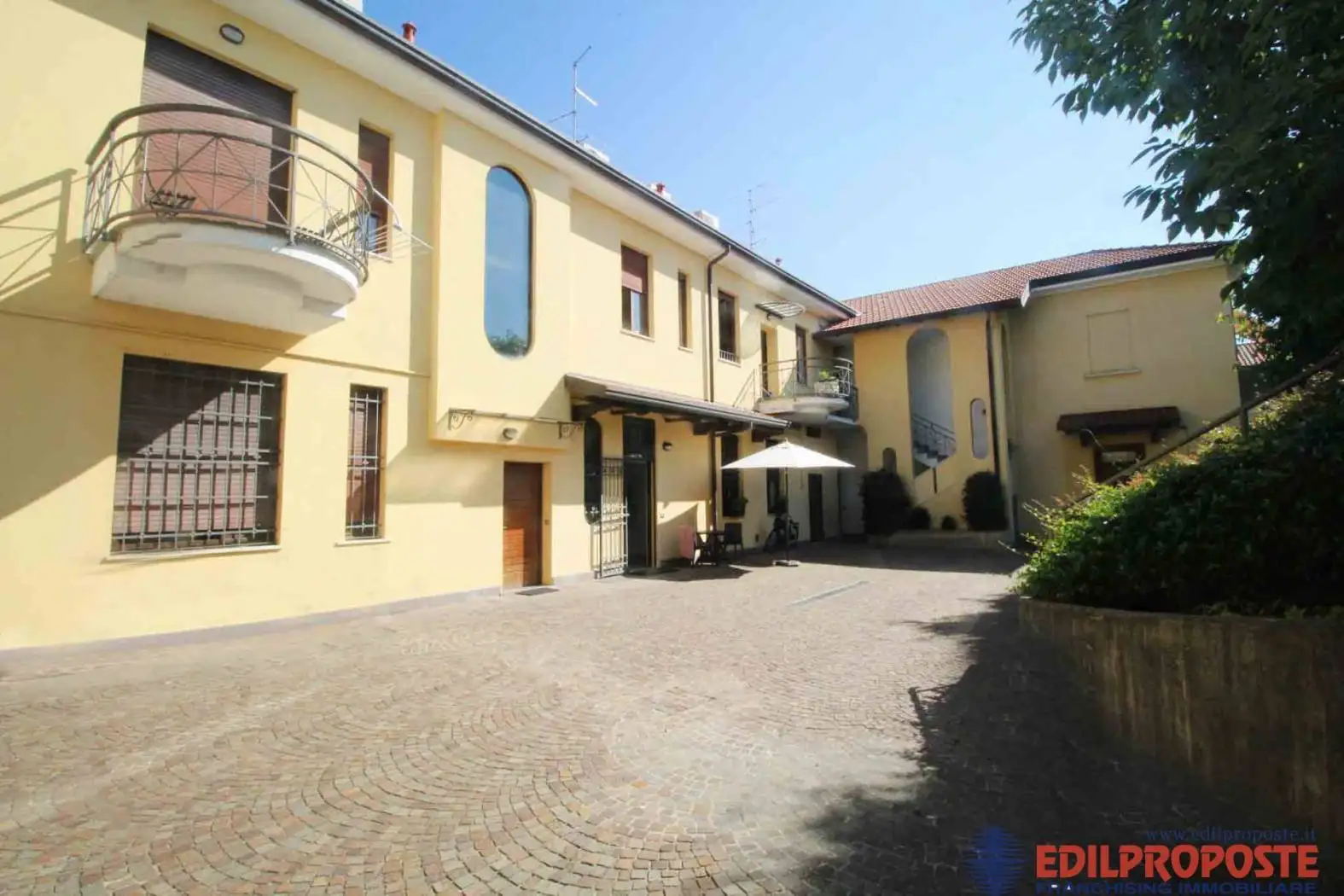 Appartamento in vendita a Lentate sul Seveso