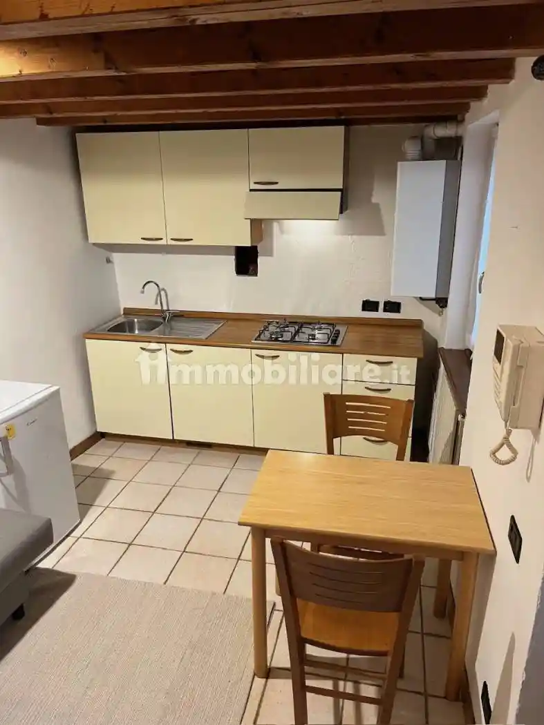 Bilocale via Dietro Campanile San Tomaso 12, Veronetta, Verona - foto 3