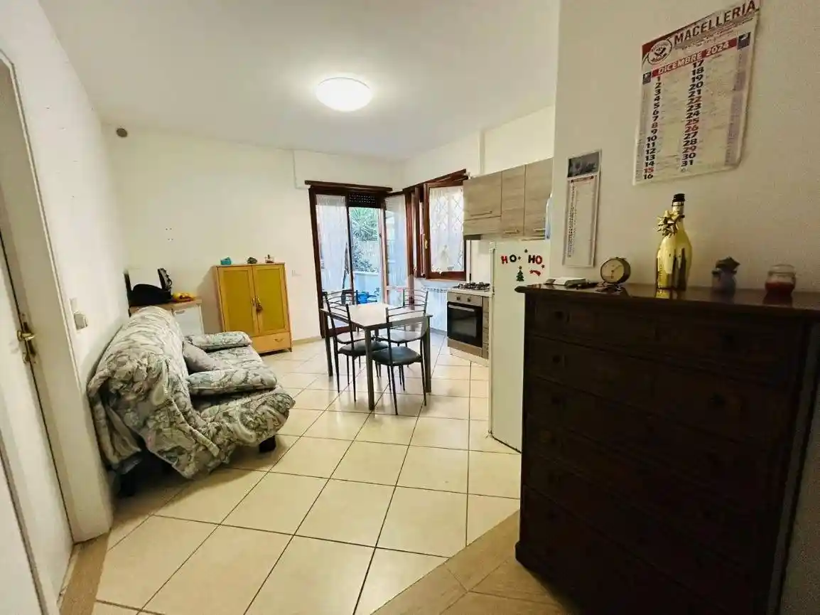 Bilocale via delle Margherite 61, Centro, Aprilia - foto 3