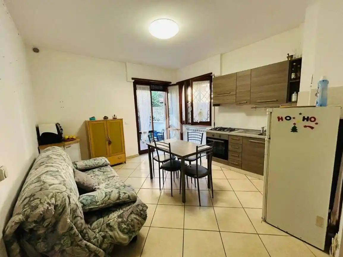 Bilocale via delle Margherite 61, Centro, Aprilia - foto 4