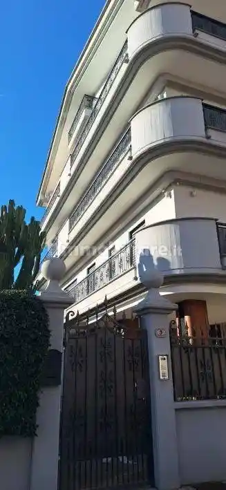 Quadrilocale via Guglielmo Andreoni 9, Centro, Aprilia - foto 2