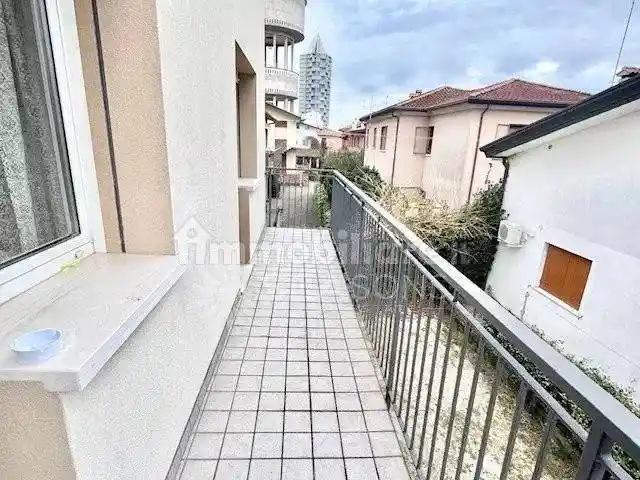 Trilocale ottimo stato, primo piano, Lido Centro Ovest, Jesolo - foto 2
