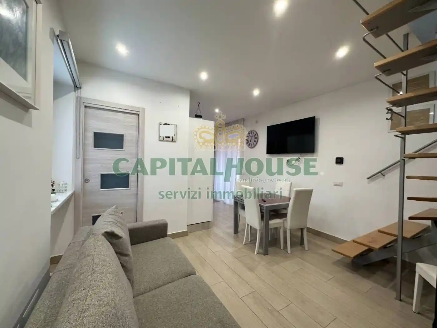 Trilocale ottimo stato, secondo piano, Afragola - foto 2