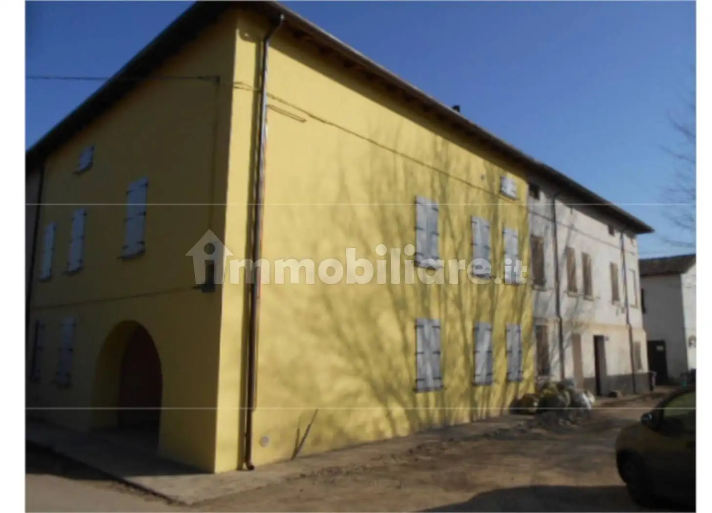 Appartamento in asta a Novi di Modena