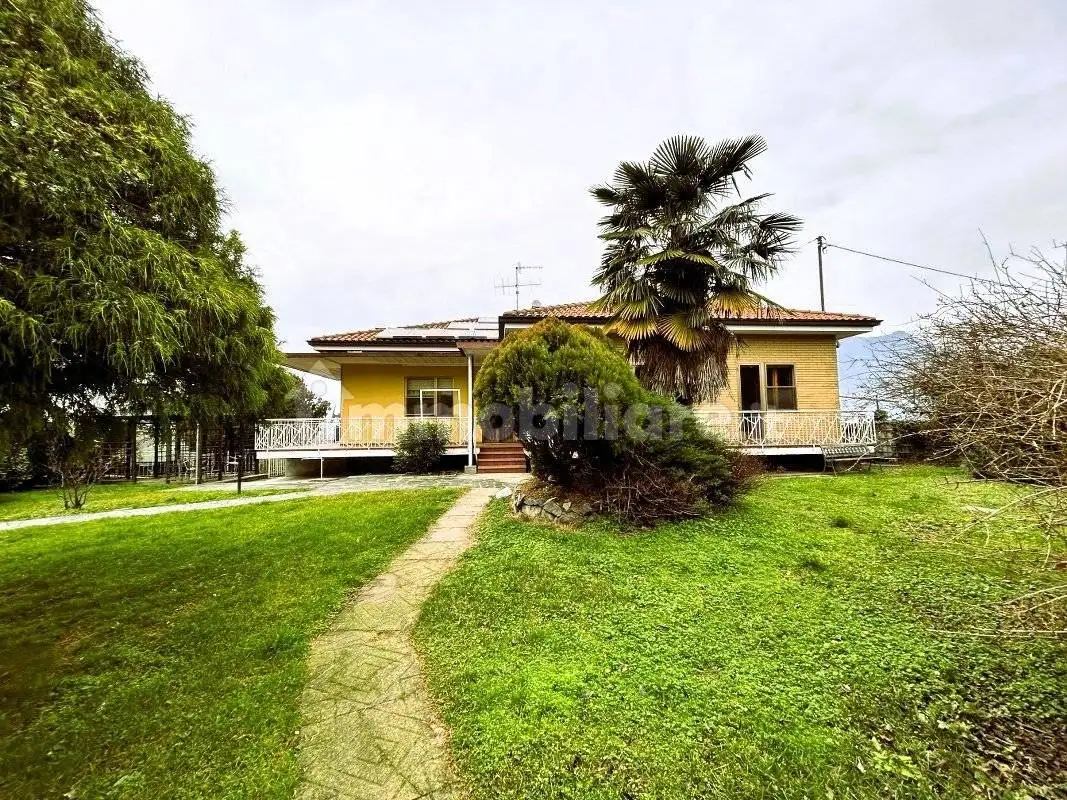Villa in vendita a Ivrea