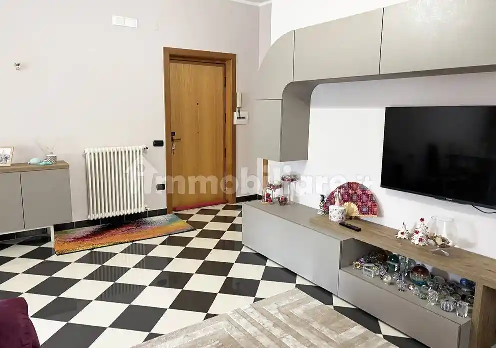 Trilocale via Raimondo Annecchino 99, Arco Felice, Pozzuoli - foto 3