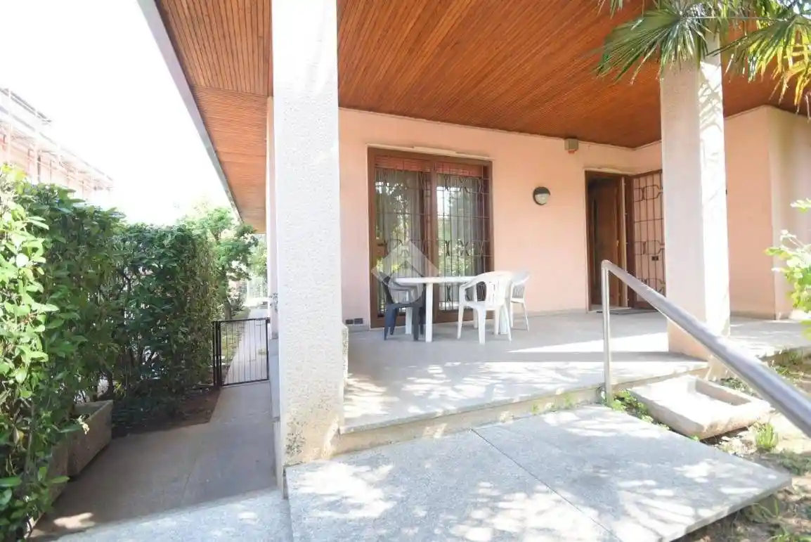 Villa unifamiliare via Monti, San Rocco - Sanzio, Seregno - foto 2