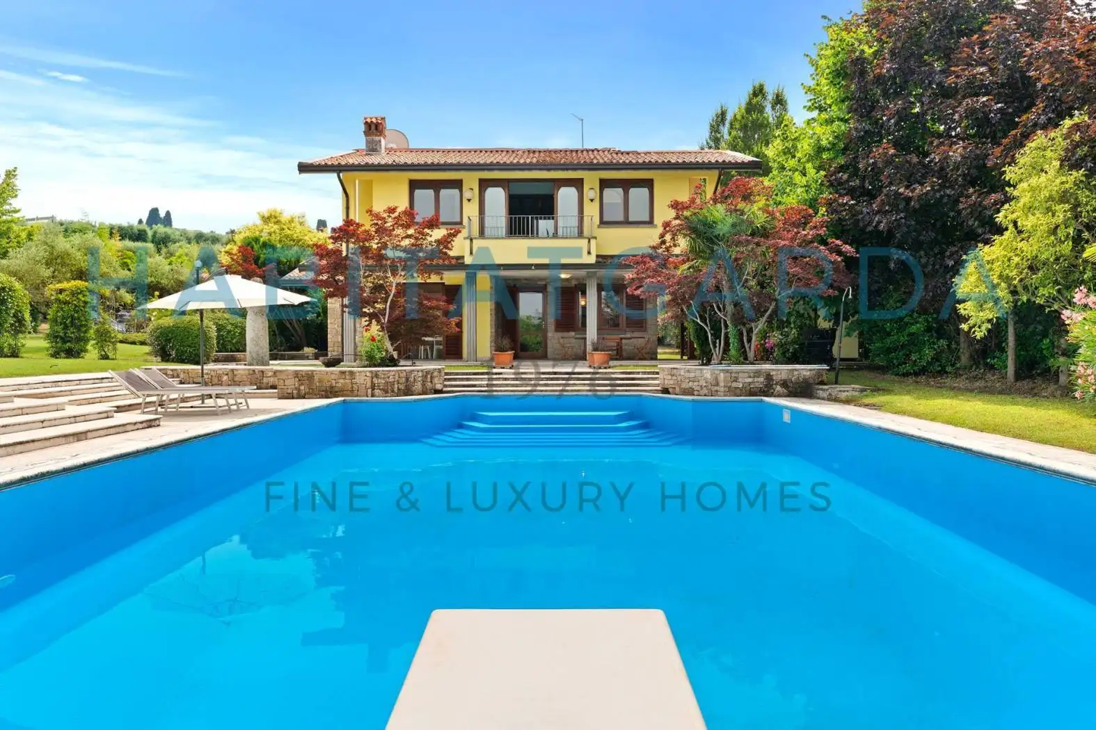 Villa in vendita a Manerba del Garda