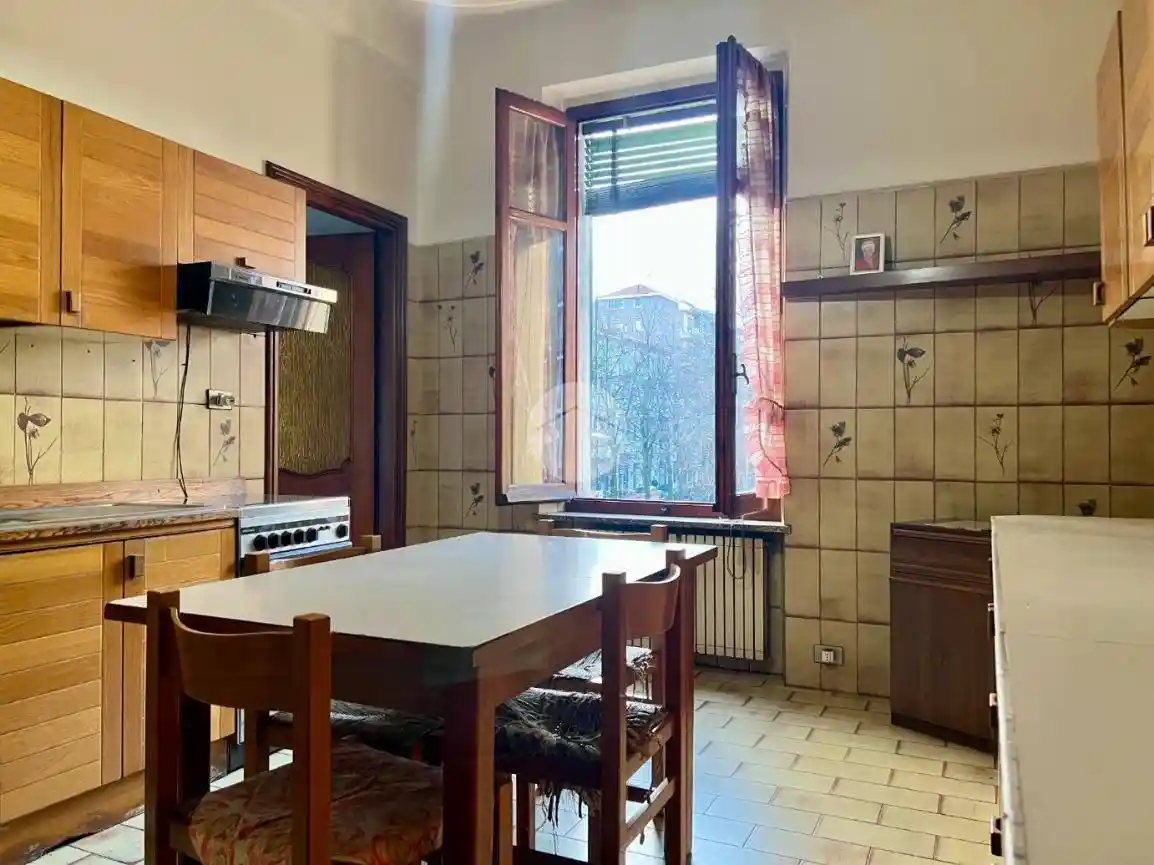 Quadrilocale viale Emilio Buridani 55, Venaria Reale - foto 2