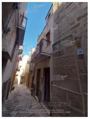 Appartamento in asta a Mineo