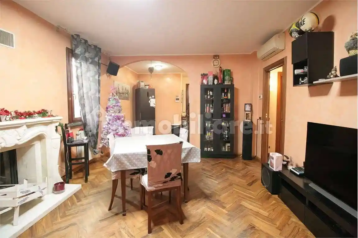 Appartamento via Silvio Pellico, 1, Semicentro, Paderno Dugnano - foto 2